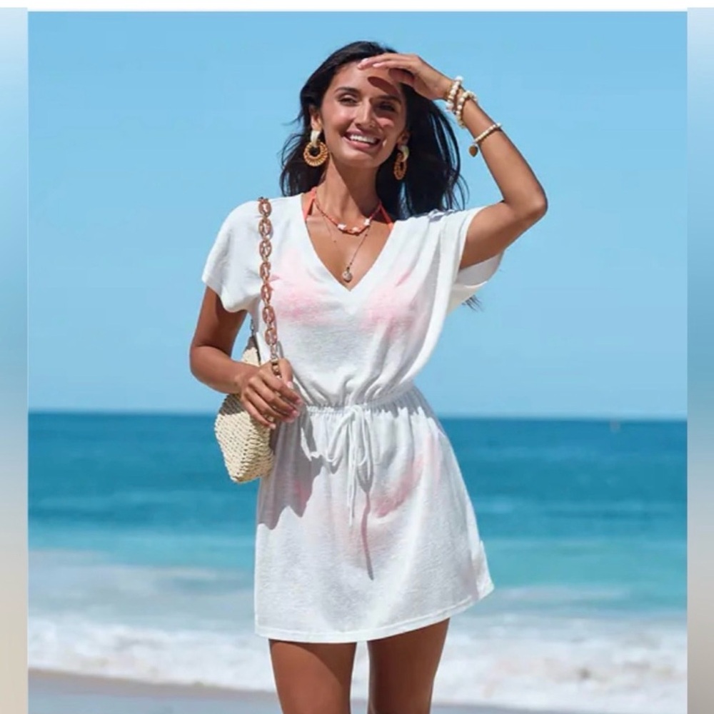 Cupshe White V-neck Swimsuit Coverup. Small. Like New.